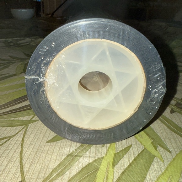 Authentic unopened Chanel wrapping paper 🎁 - Picture 7 of 8